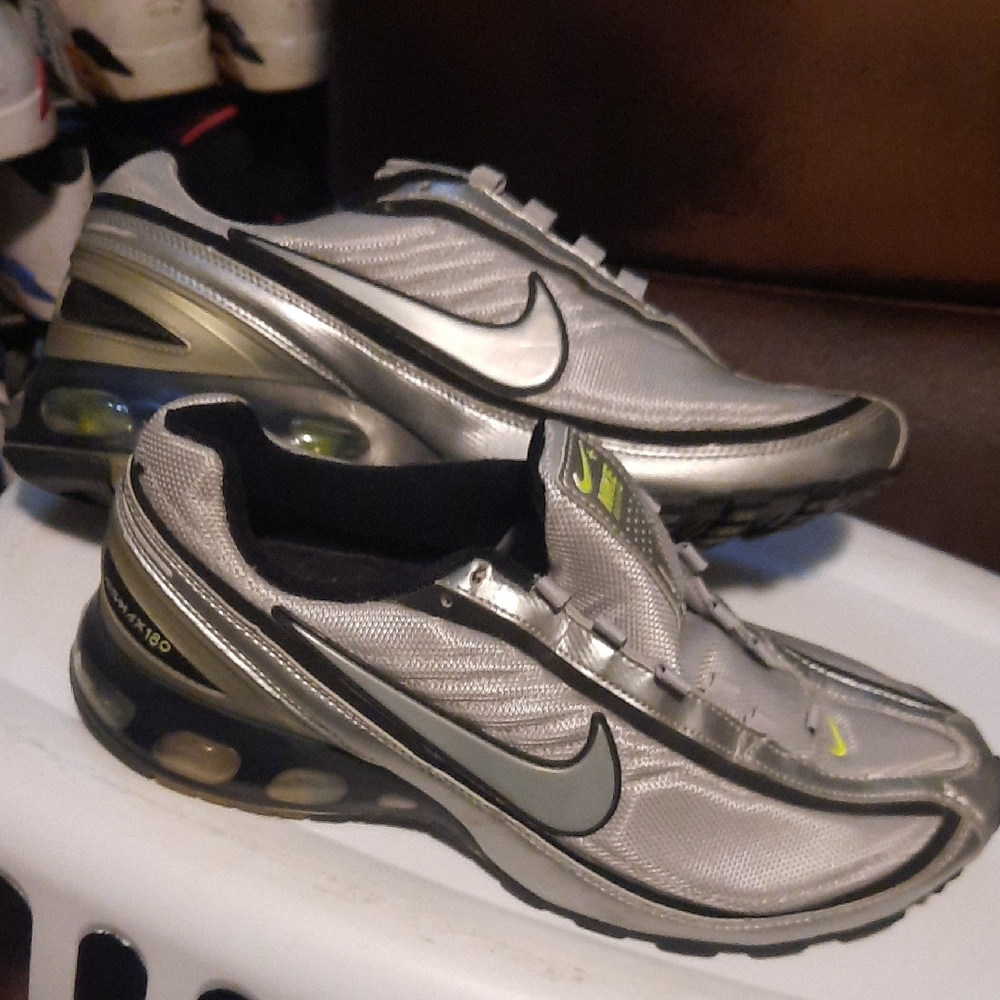 Nike  AIR MAX 180 Metallic Silver and Black Volt Green